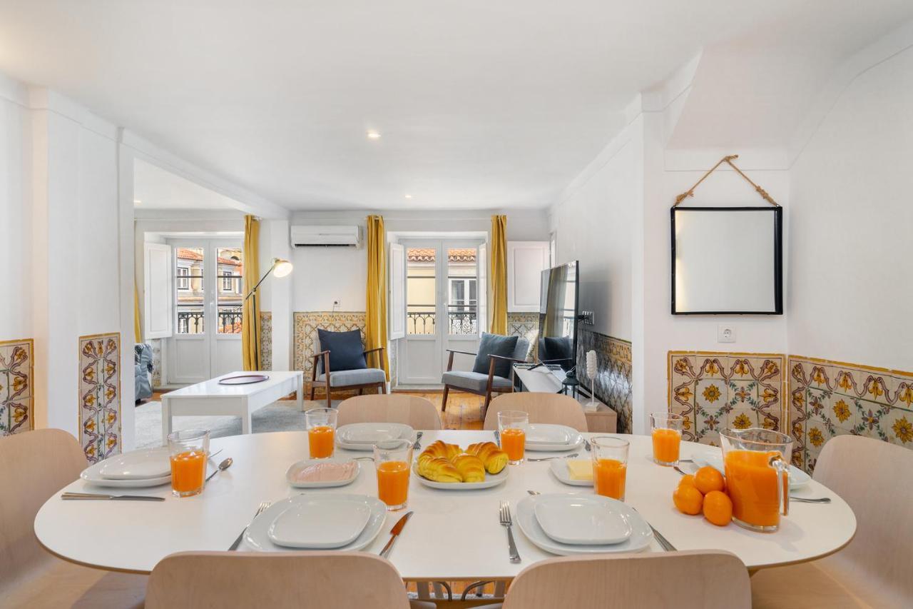 Whome Charming And Historical In Santa Justa Apartment Lisbon