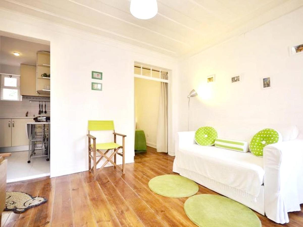 With One Bedroom In With Wonderful City View Balcony And Wifi 12 Km From The Beach Apartment Lisbon
