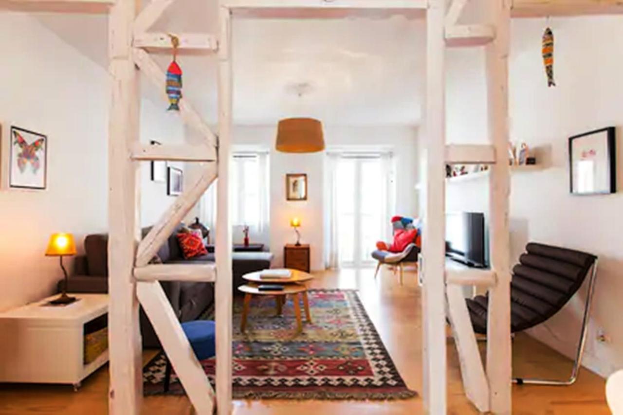 Apartment Comfortable And Bright - Lisbon