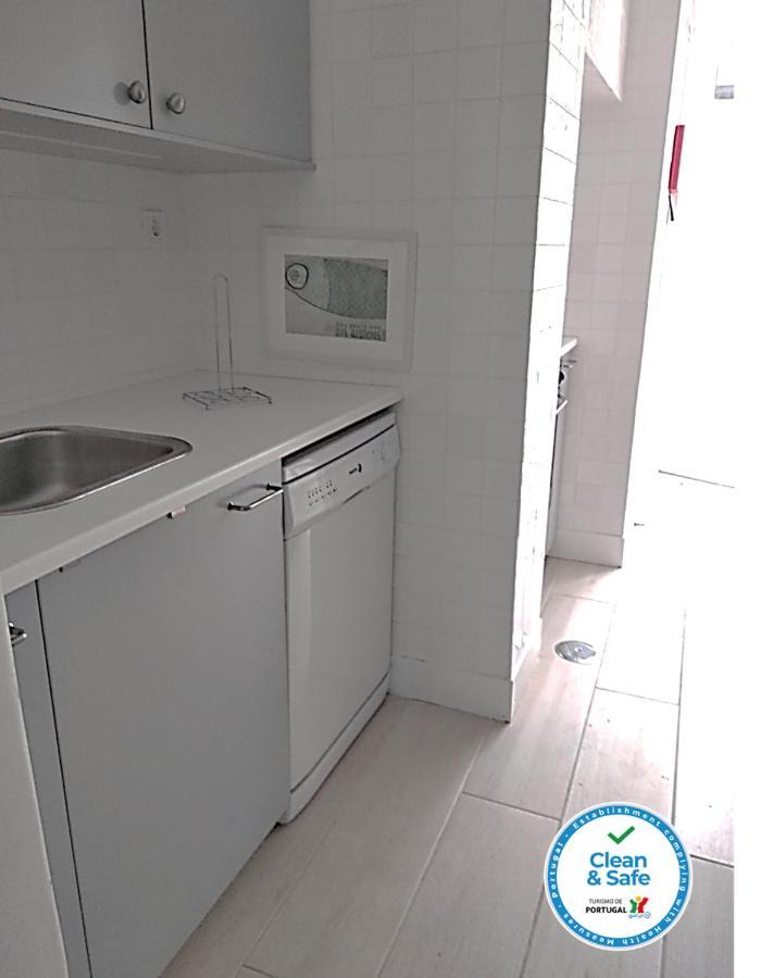 Portugal Here I - Herois De Quionga Apartment