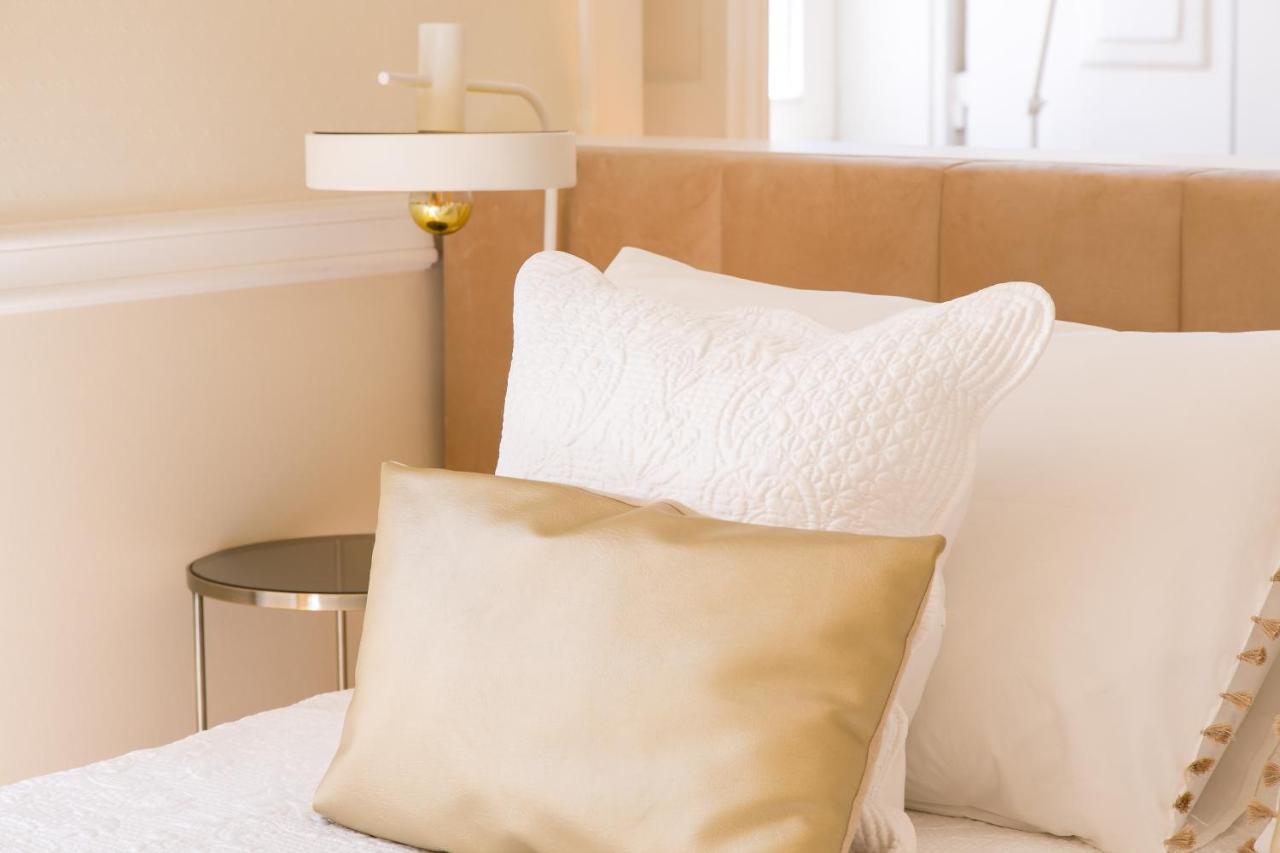 Chiado Deluxe Gem 4bdr Amazing
