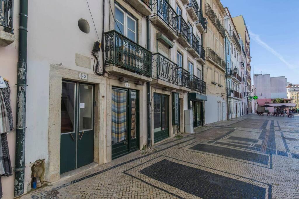 Apartment To Be Mouraria Lisbon