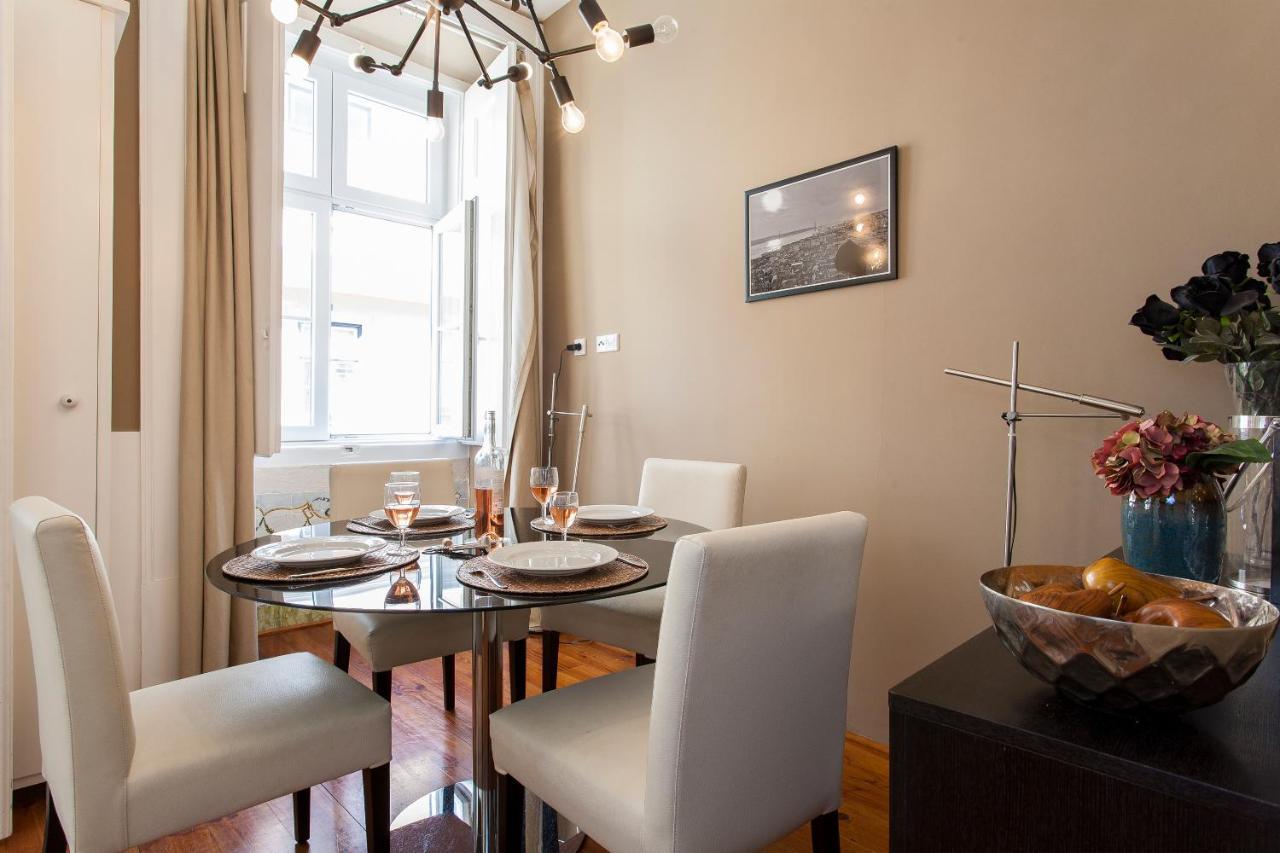 Correeiros Downtown Duplex & Deluxe Apartment *