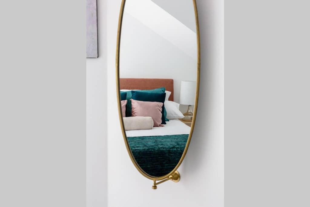 Stupendo-one Concept-center-air Conditioning-free Park Apartment *