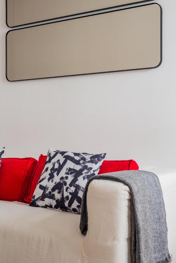 Lx Urban Living Apartment *