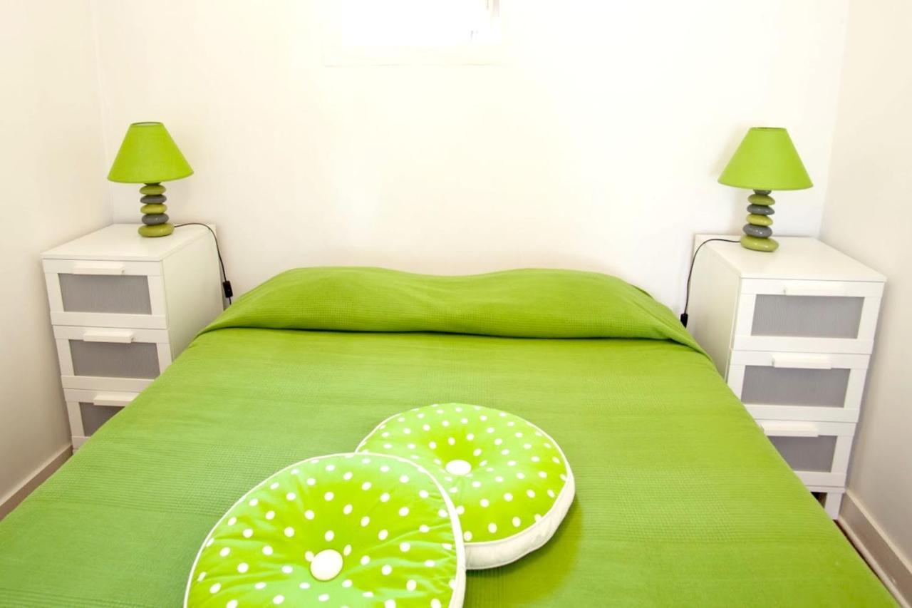 With One Bedroom In With Wonderful City View Balcony And Wifi 12 Km From The Beach Apartment Lisbon