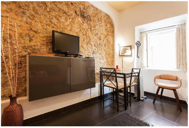 In The Castle Of S Jorge Apartment