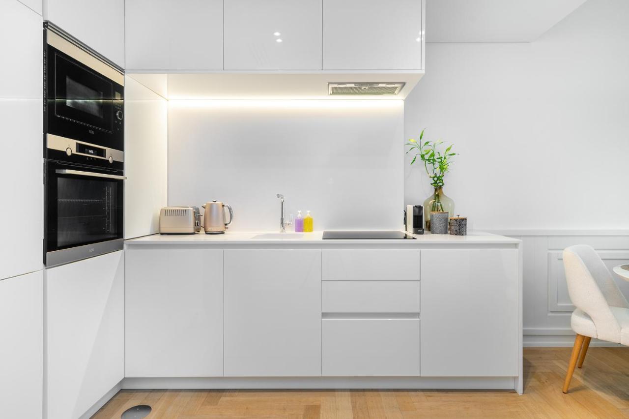 Apartment Whome | The Boulevard Prime Location & Timeless Luxury *