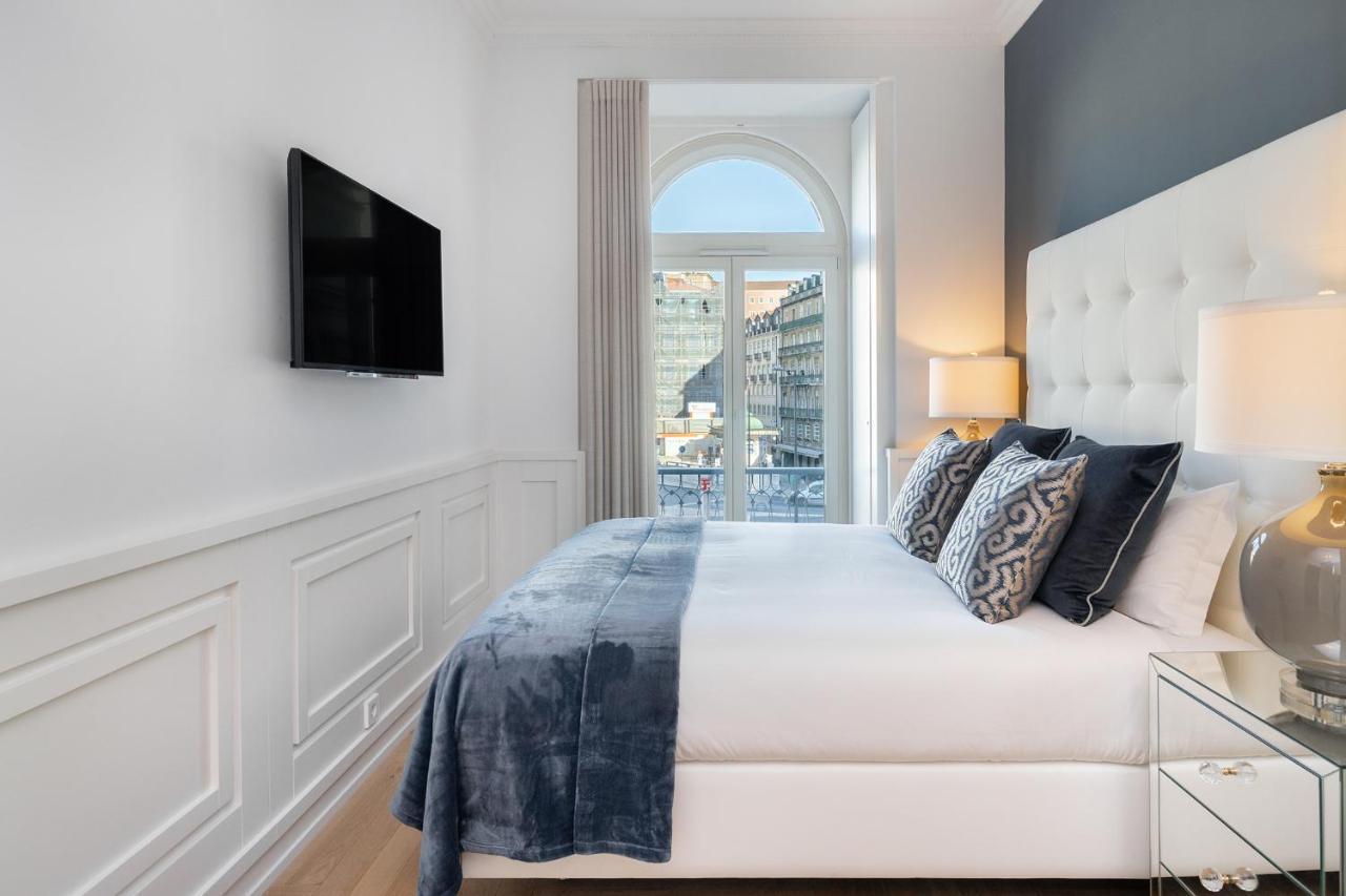 Whome | The Boulevard Prime Location & Timeless Luxury *