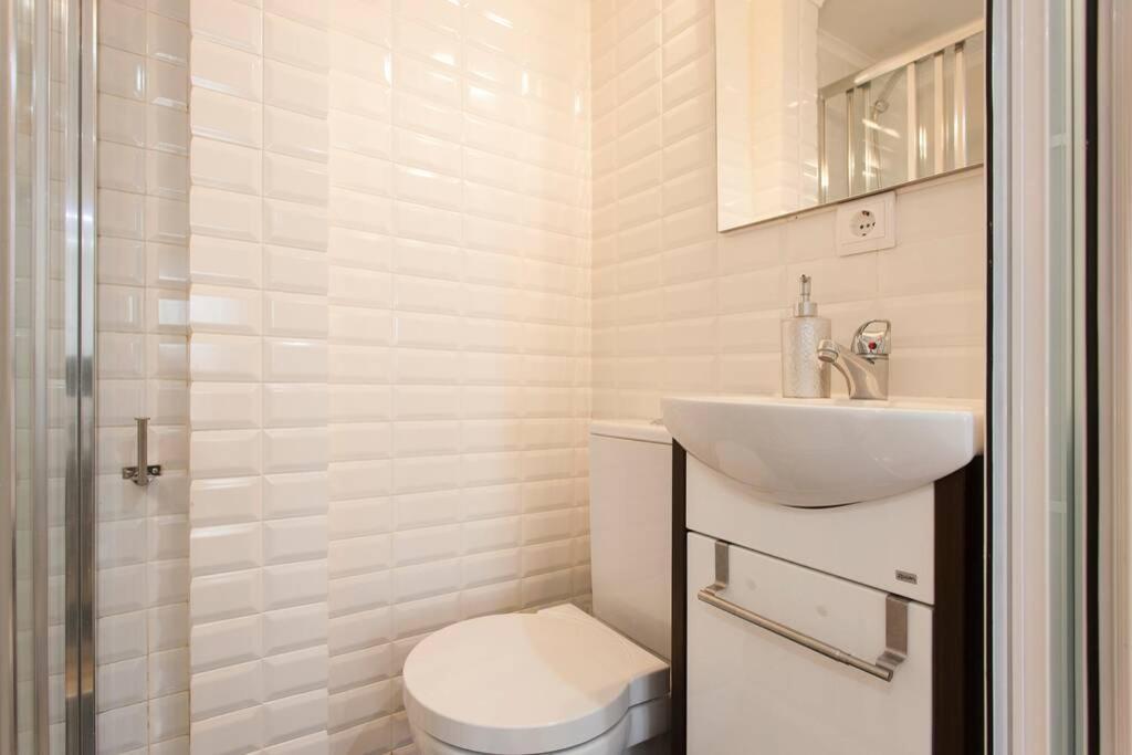 Apartment Charming In Mouraria