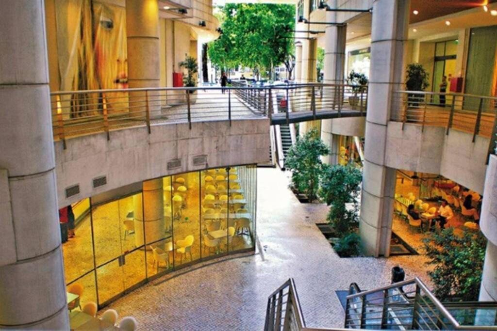 Av. Da Liberdade Comfortable With Balcony Lisbon