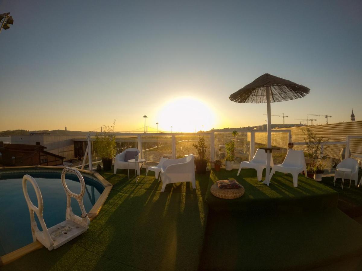Sunset Destination Albergue *