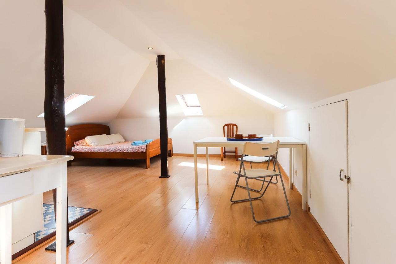 Sunny Attic Loft By Homing Apartment *