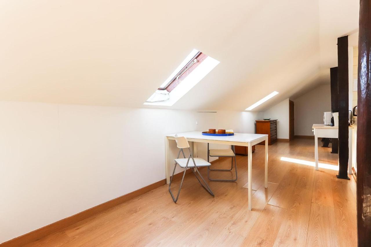 Sunny Attic Loft By Homing * Lisbon