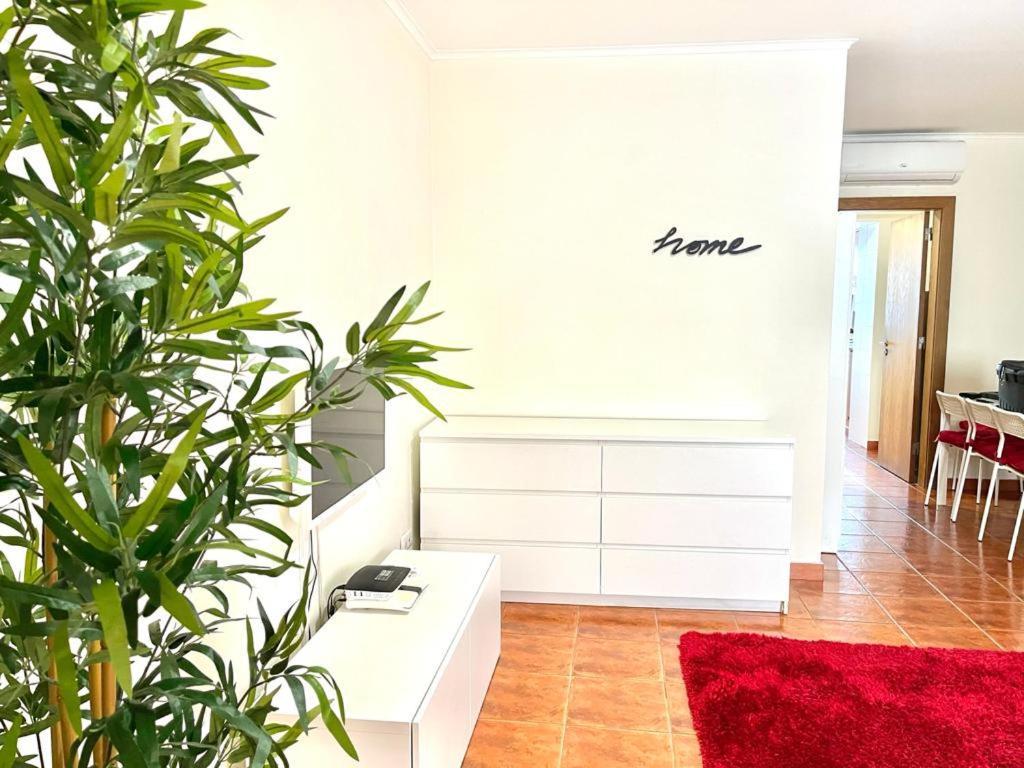 Lisboa, Lisbon, Charming Patio House, , Wifi, Air Conditioning, Near Metro, By Ig *
