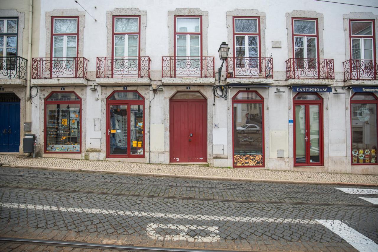 Apartment Lovelystay - Distinctive & Unique Next To Se Cathedral Of - 5 Min To Chiado Lisbon