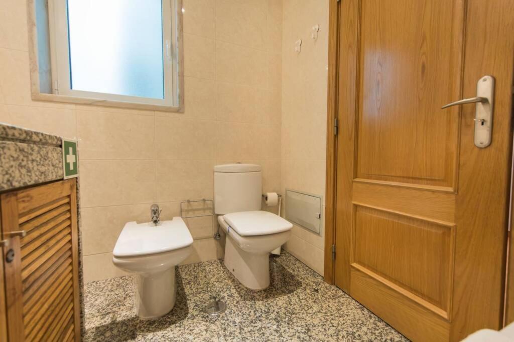Apartamento 2 Bedroom With Garage Family Wonder *