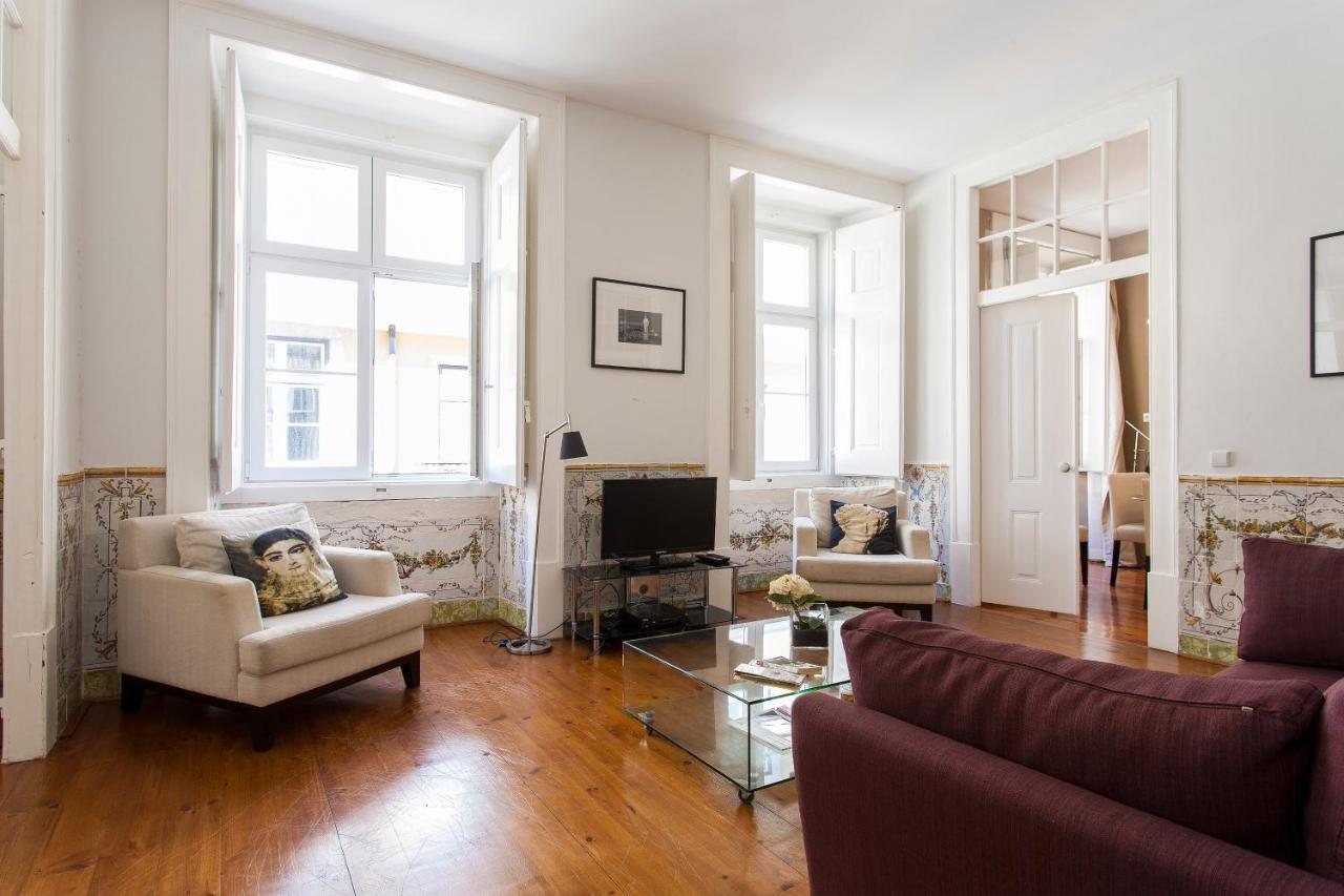 Correeiros Downtown Duplex & Deluxe Apartment