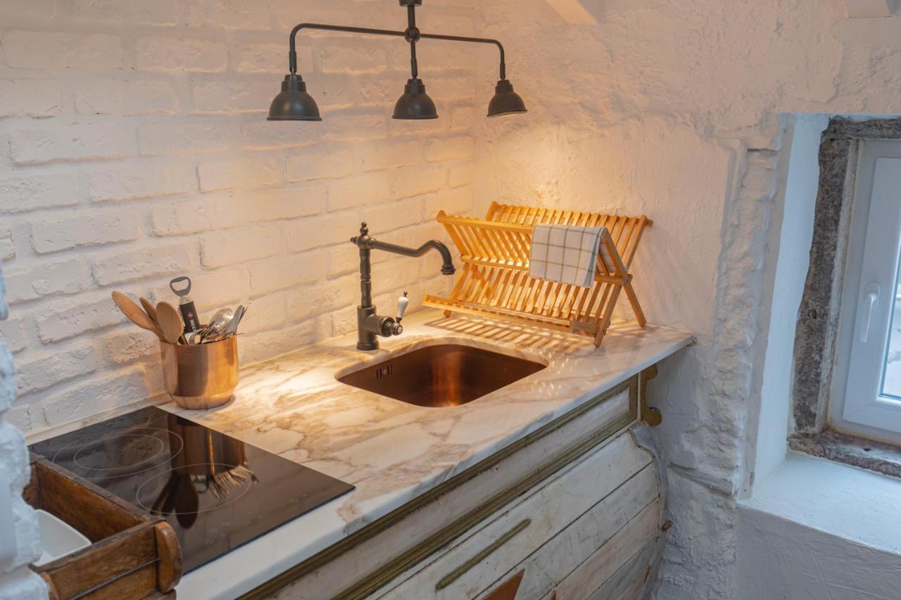 Lovelystay - Distinctive & Unique Next To Se Cathedral Of - 5 Min To Chiado Lisbon