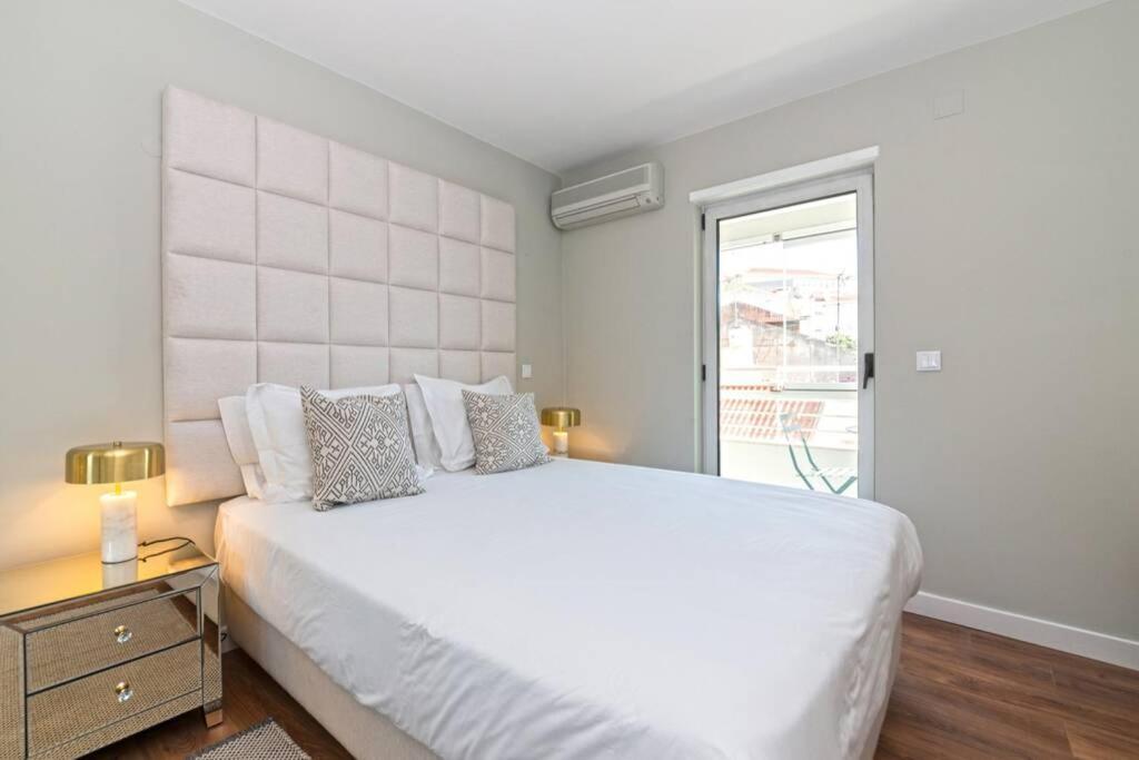 Av. Da Liberdade Comfortable With Balcony Apartment Lisbon