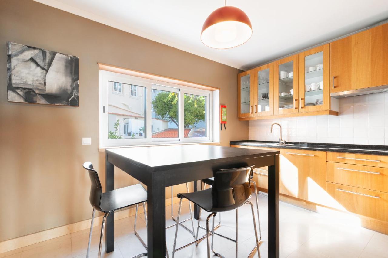 Exquisite Townhouse For 8 In Lisbon City Center Apartment *