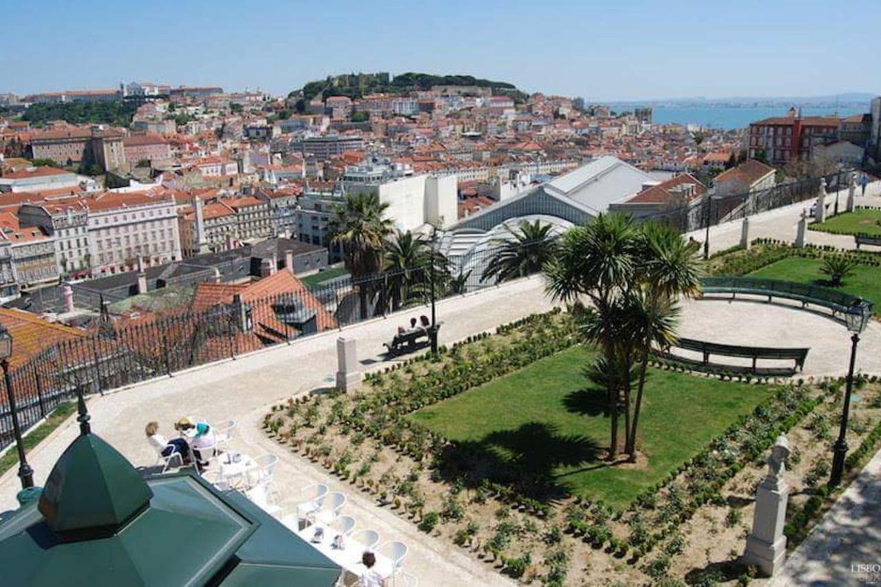 Apartment Amazing Camoes - Chiado, Lisbon