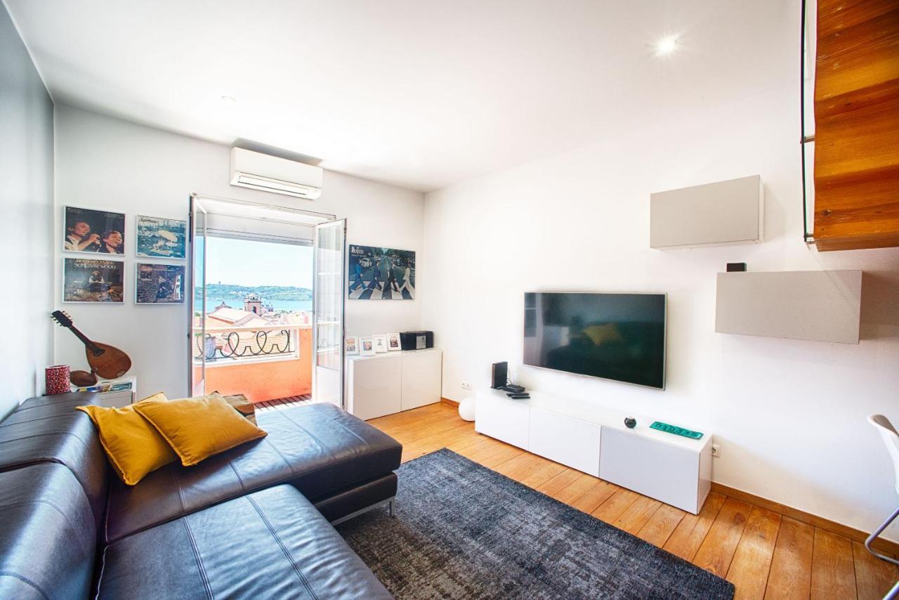 Apartment Ambassador River View *