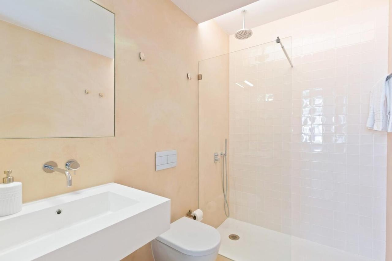 Spacious 1 Bedroom Near Baixa Apartment Lisbon