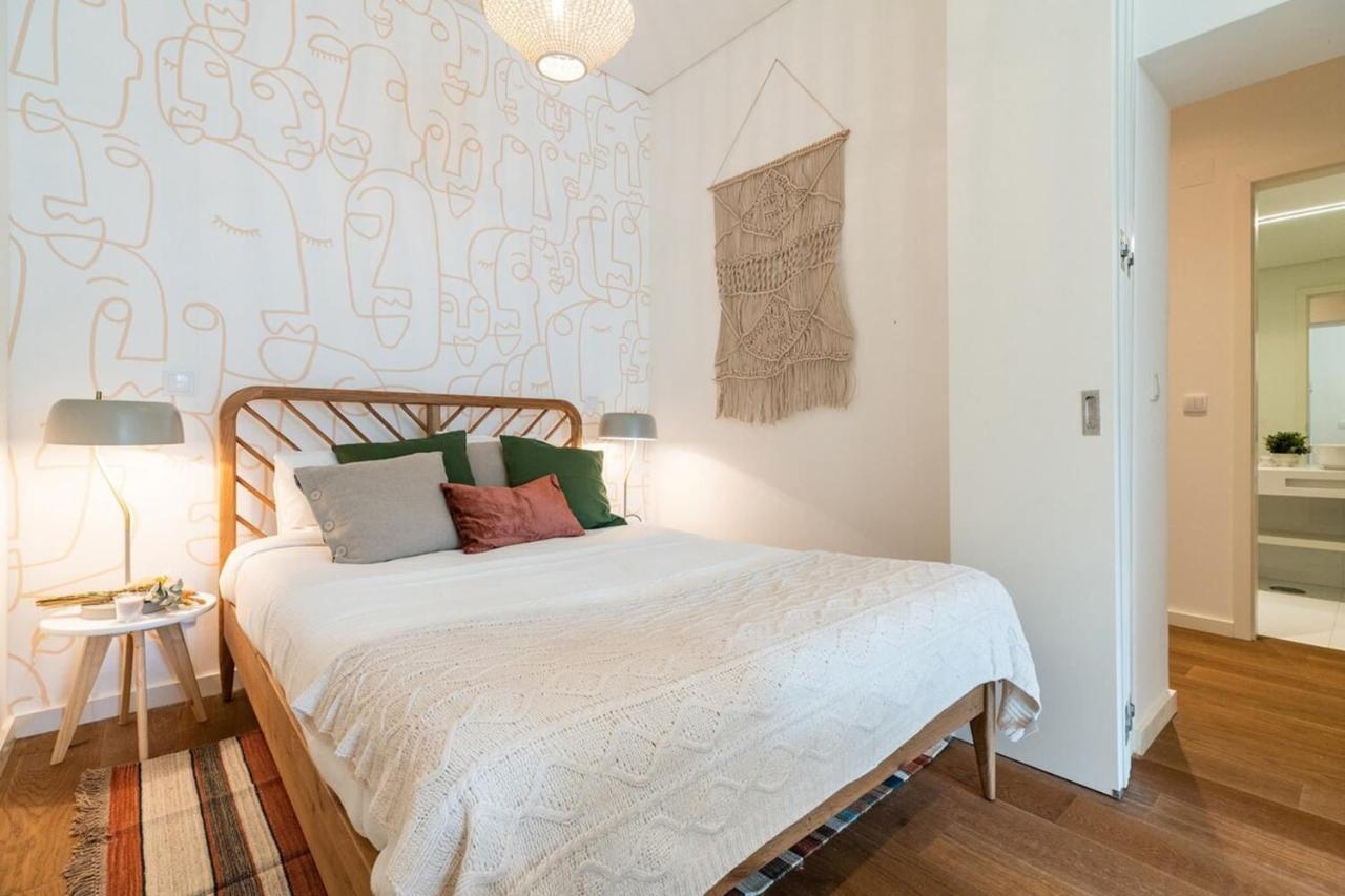 Graceful Design With Romantic View Lisboa