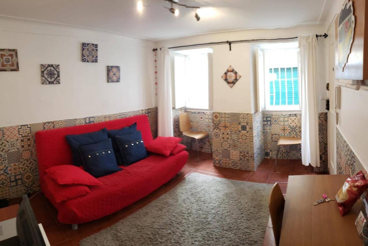 Apartment Centre *
