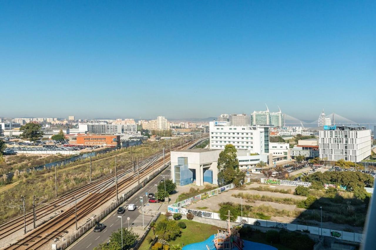 Modern 2 Bedroom With Balcony And Amazing Views * Lisbon