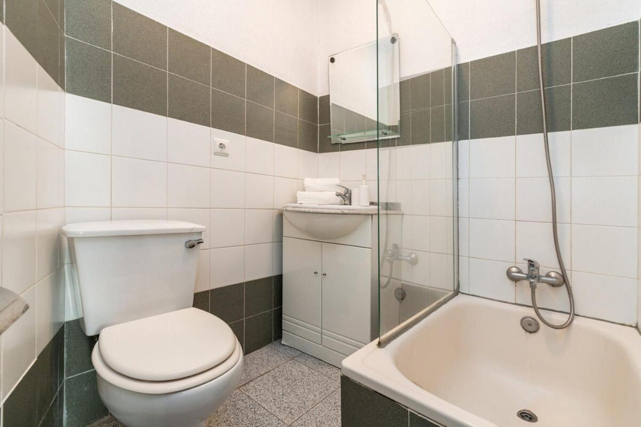 Apartment Charming 2 Bedroom Next To Praca Da Figueira
