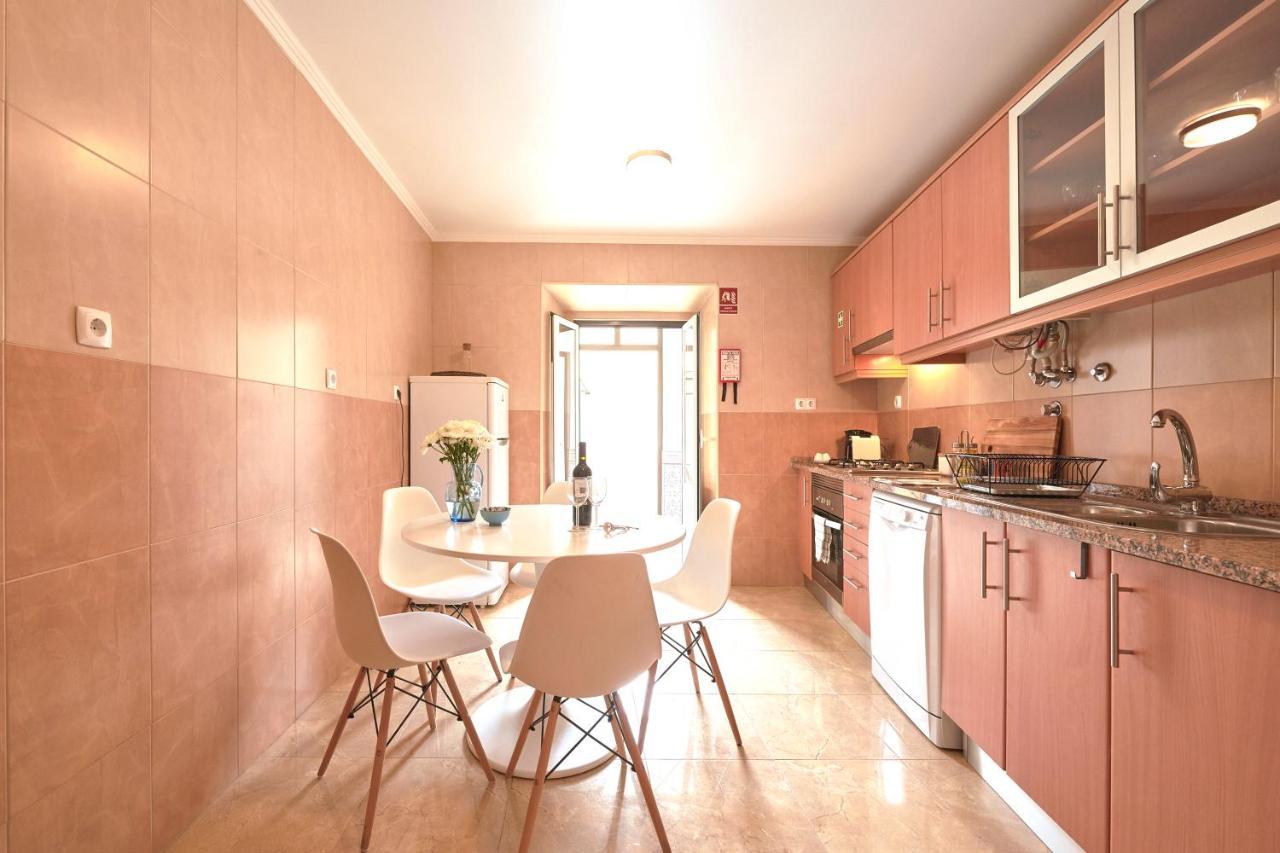 Idyllic With Amazing Courtyard, By Timecooler Apartment *