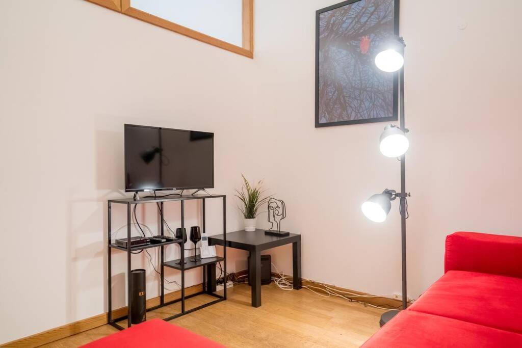 Apartamento Beautiful Near The Center Of *