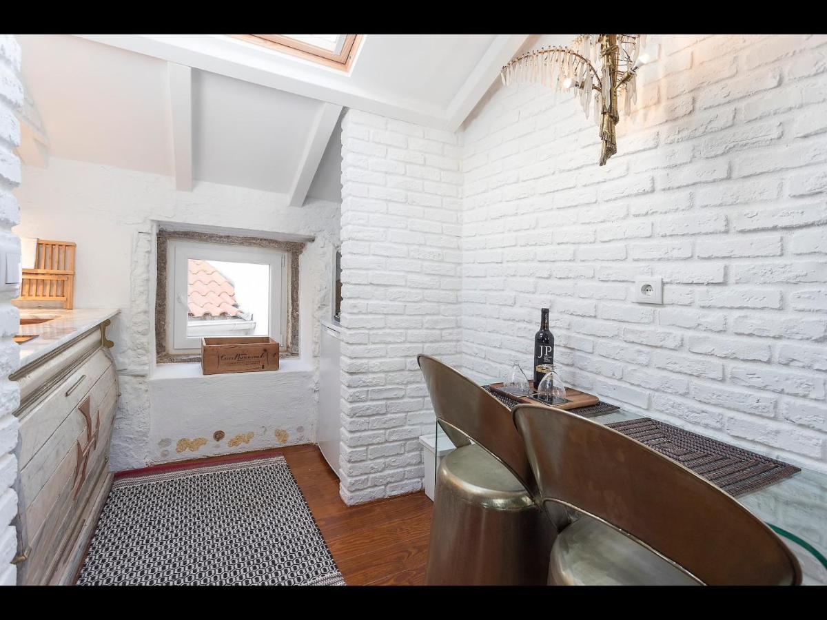 Apartment Lovelystay - Distinctive & Unique Next To Se Cathedral Of - 5 Min To Chiado
