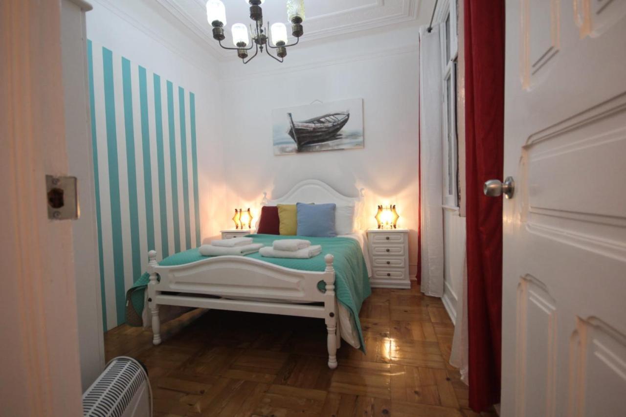 Guest house Nautic M1 R2 - Classy & Cozy Double With Shared Bathroom In Marques Pombal Lisbon