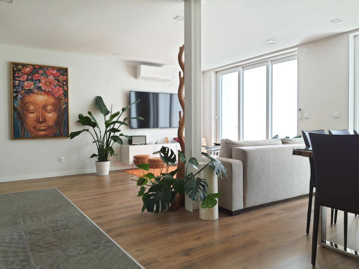 Exotic Fusion Double With Garden Apartment *