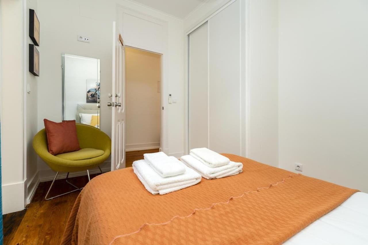 Guest house Groovy M2 R3 - Amazing Double With En-suite Bathroom Lisbon