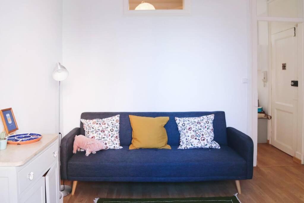 Two Bedroom Cozy Flat By River In Quiet Art Zone * Lisboa