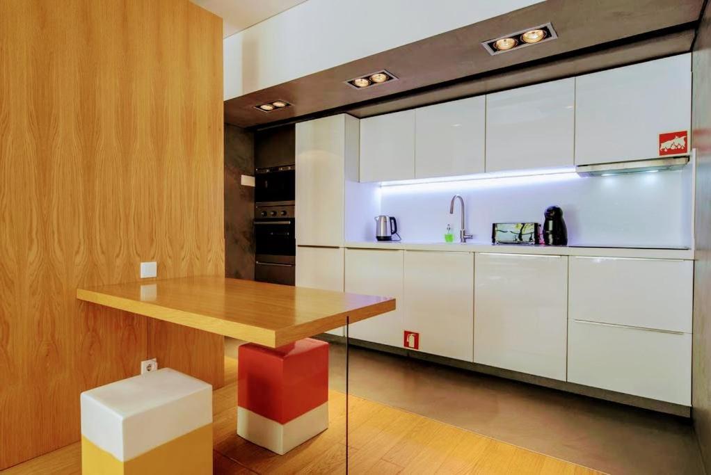 Apartment Marques De Pombal Terrace By Village Lisbon