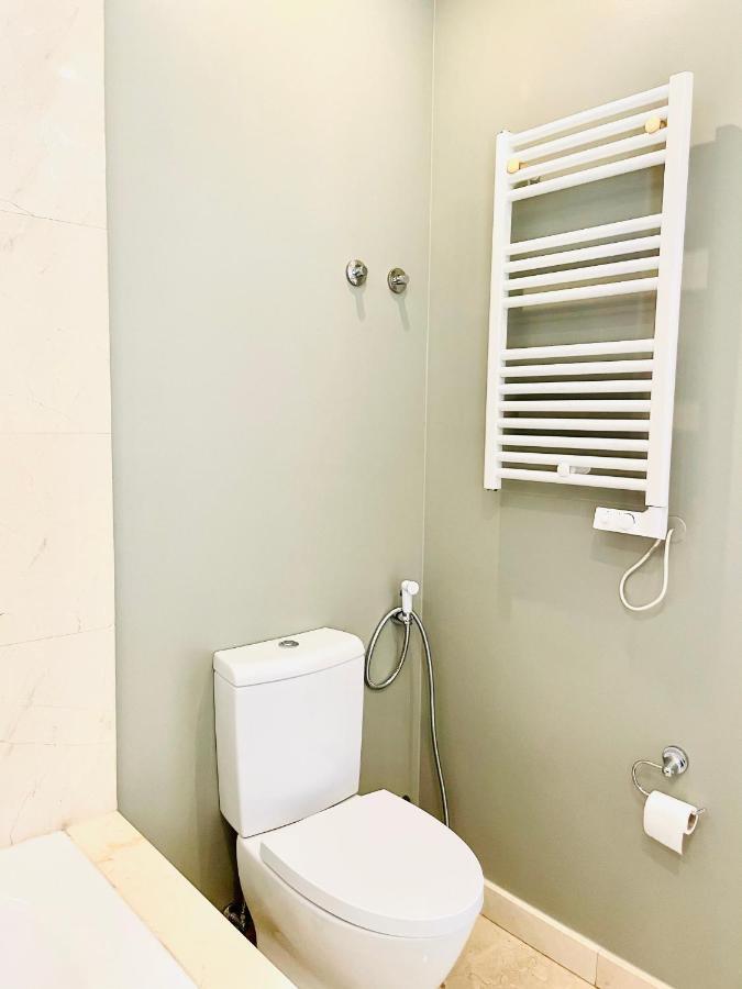 Sunny Arroios Apartment Lisbon