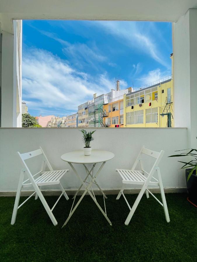 Sunny Arroios Apartment Lisbon