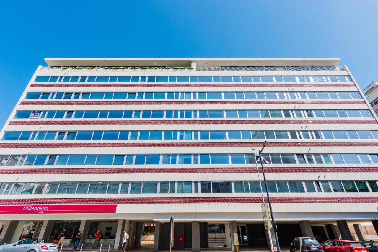 Estrela Modern Flat @ Infante Santo Apartment *