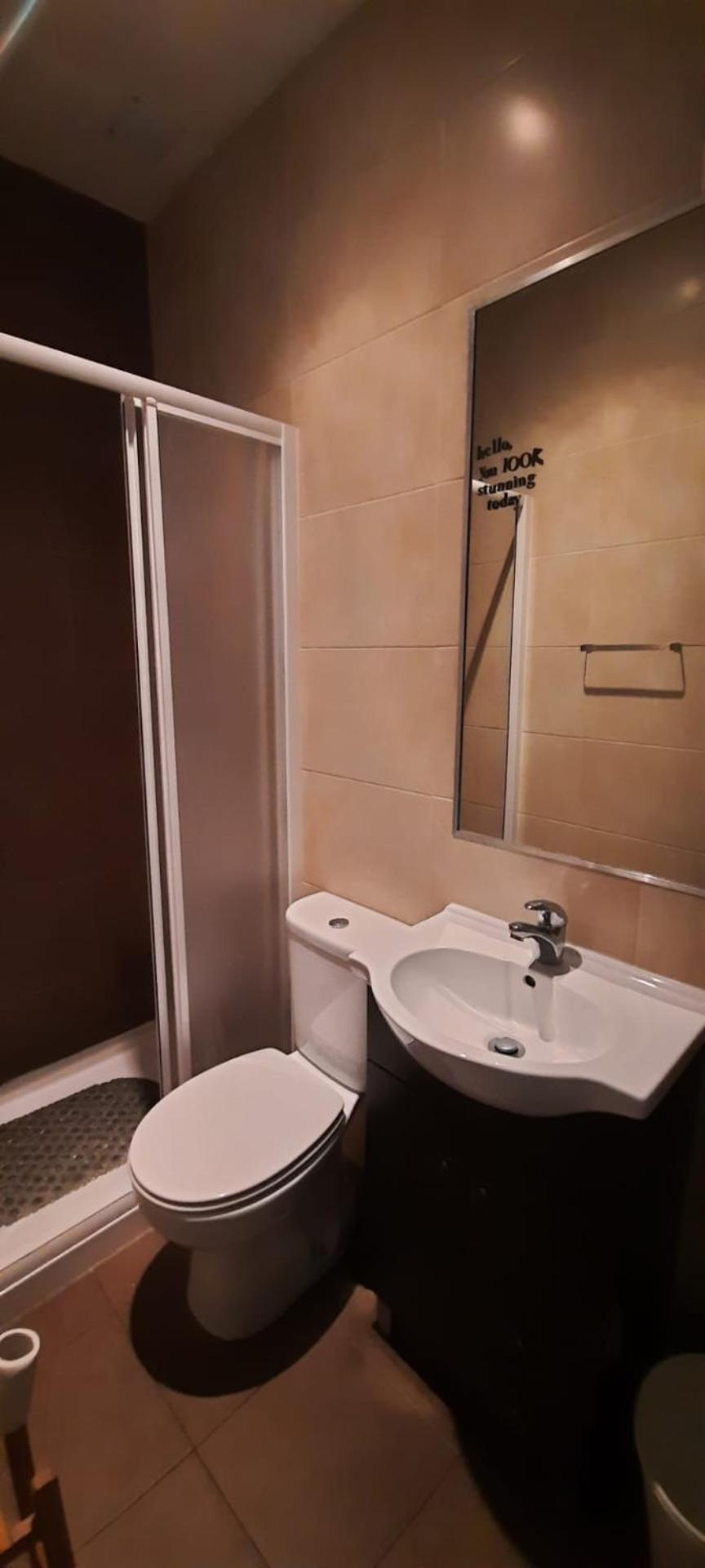 Sunny Terrace Apt, Close To Downtown! 2 Bedroom Flat Lisbon