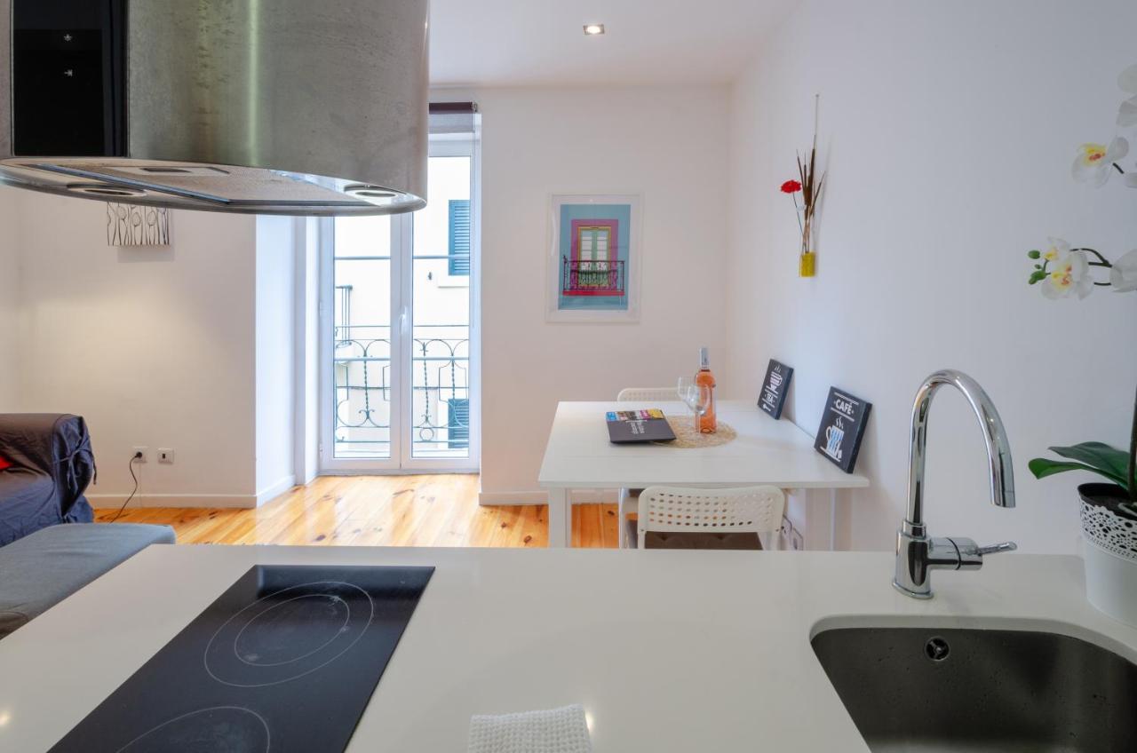 Flat Near Avenida Apartment *