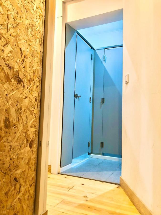 Now Bastidor Jovial Hostel Lisbon