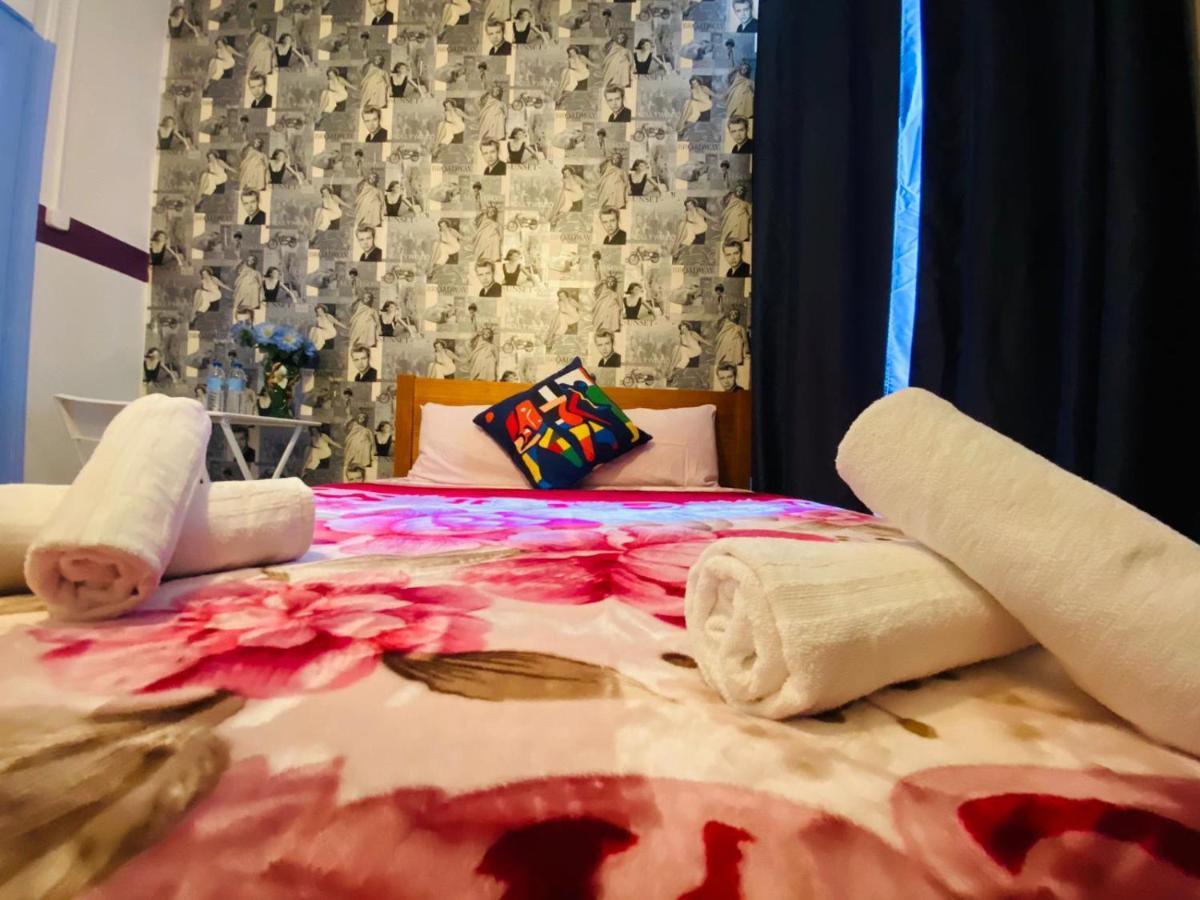 Hostel Prime & *