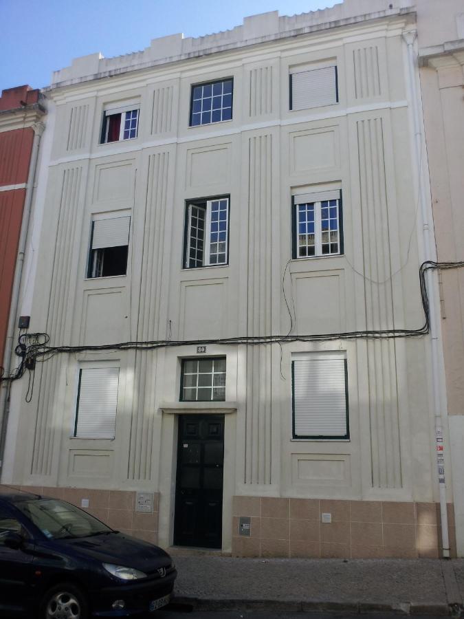 Apartment Nas Olaias A 5 Minutos Da Faculdade Isel E Ist *