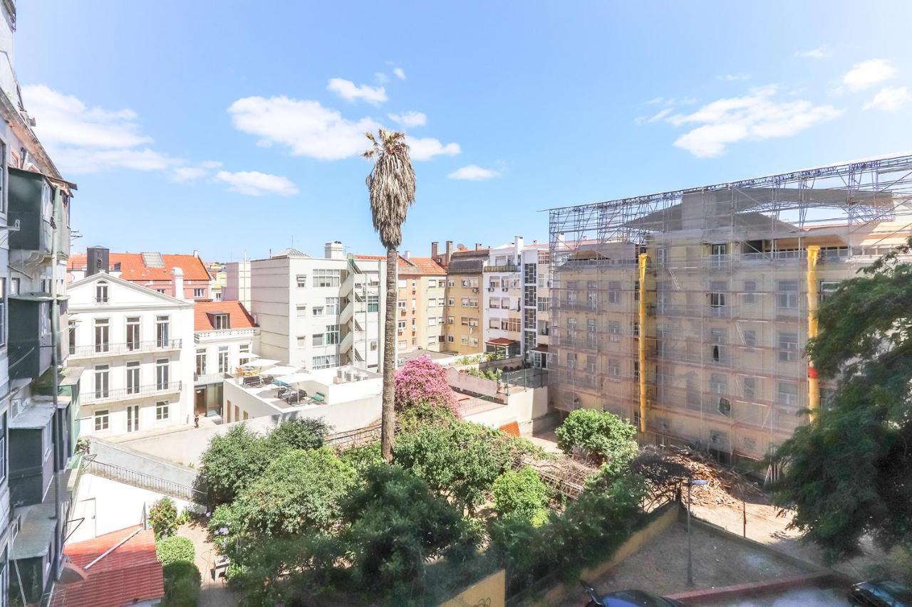 Alcantara Balcony By Homing Lisbon