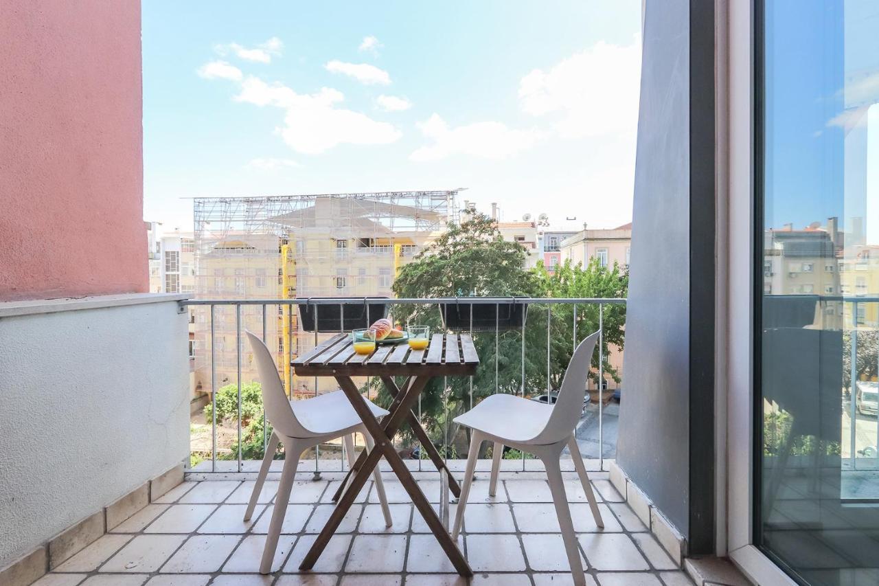 Alcantara Balcony By Homing Lisbon